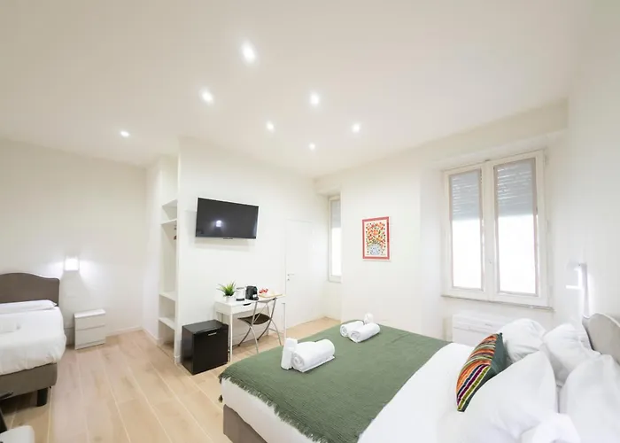 Domus Giulio בית הארחה 4*