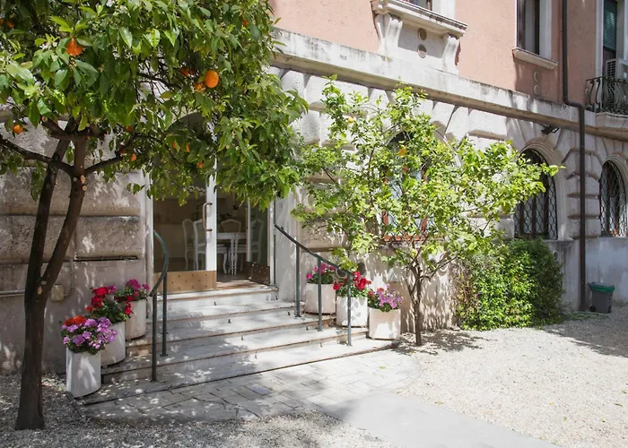 Domus Giulio 4*